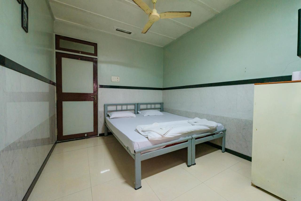 Traveller'S Inn Hotel - Fort 孟买 外观 照片