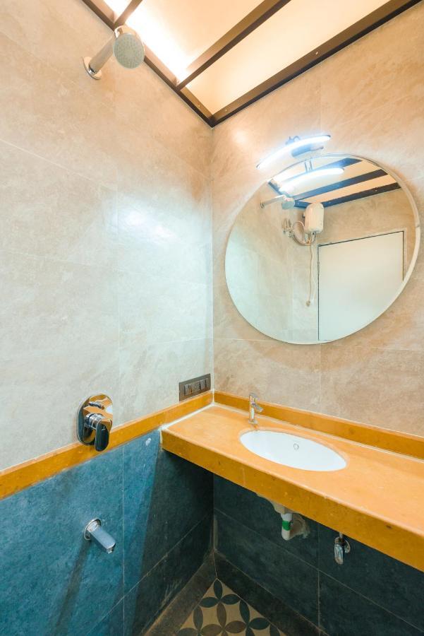 Traveller'S Inn Hotel - Fort 孟买 外观 照片