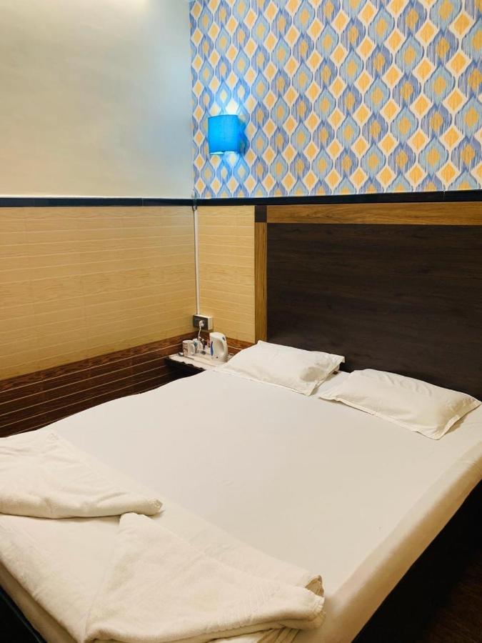 Traveller'S Inn Hotel - Fort 孟买 外观 照片